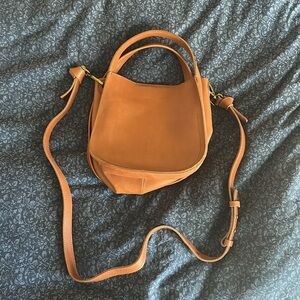 Madewell “The Sydney Shoulder Bag” crossbody leather bag